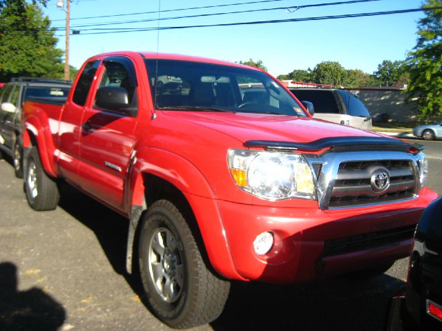 2008 Toyota Tacoma Dodge