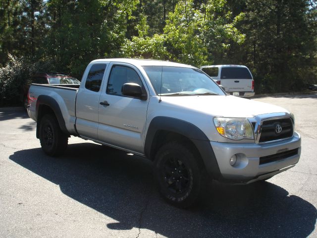 2008 Toyota Tacoma Dodge