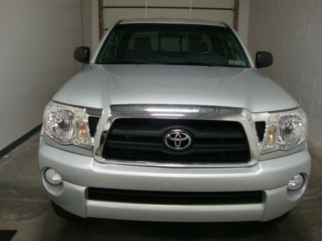 2008 Toyota Tacoma Dodge