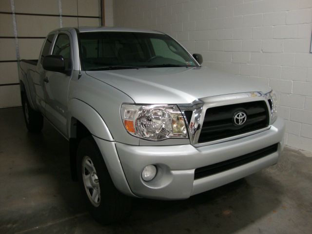 2008 Toyota Tacoma Dodge