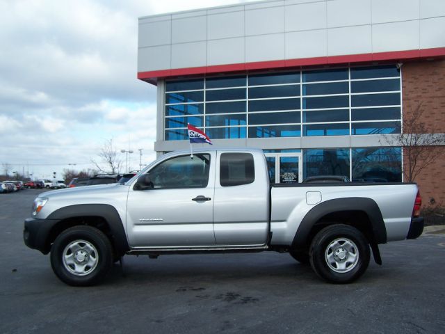 2008 Toyota Tacoma Ext Cab - 4x4 LT At Brookv