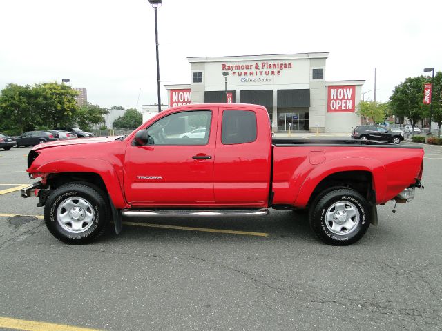 2008 Toyota Tacoma C300 Sport