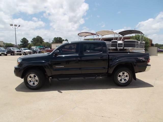 2009 Toyota Tacoma C300 Luxury Sedan