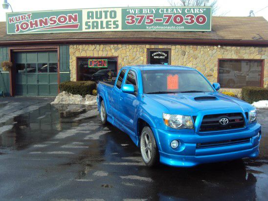 2009 Toyota Tacoma C300 Luxury Sedan