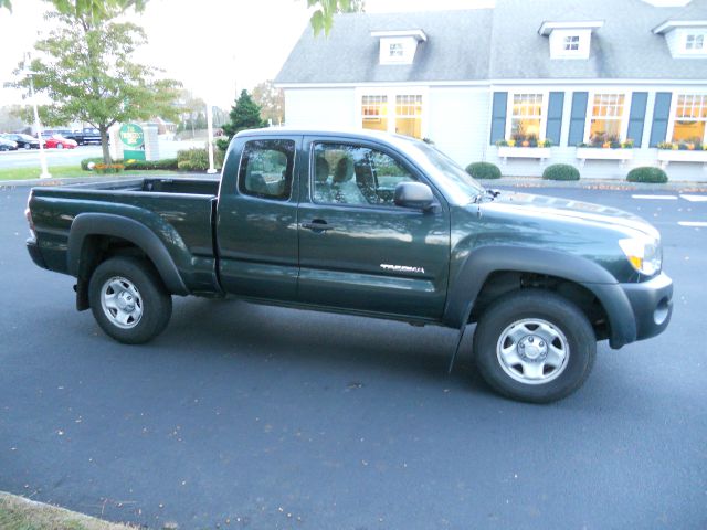 2009 Toyota Tacoma Ext Cab - 4x4 LT At Brookv