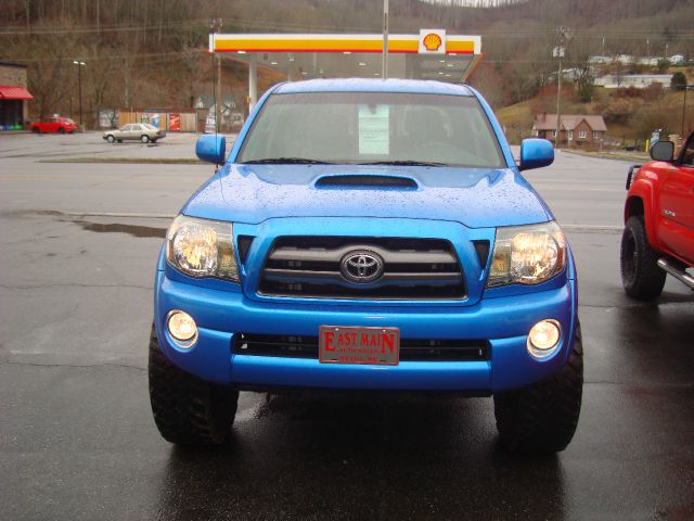 2009 Toyota Tacoma Ext Cab - 4x4 LT At Brookv