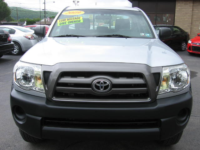 2009 Toyota Tacoma 4WD 4dr AT