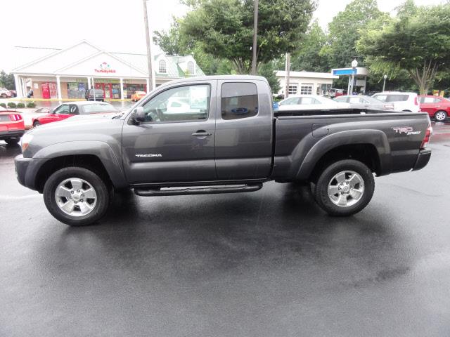 2009 Toyota Tacoma Red Line