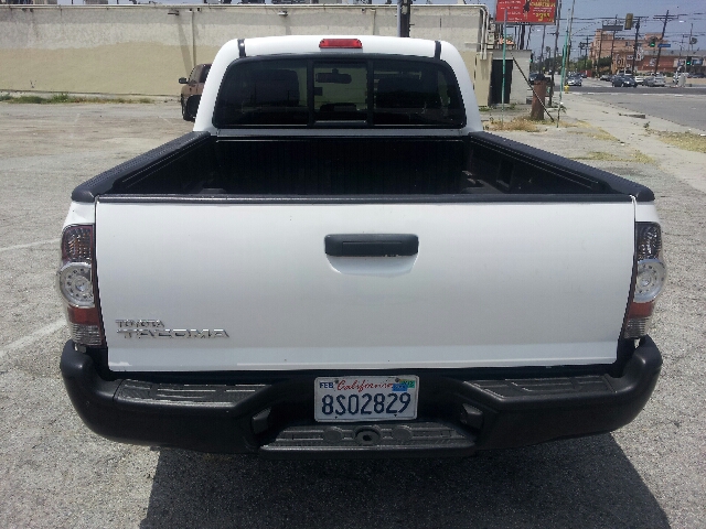 2009 Toyota Tacoma ES 2.4L AUTO