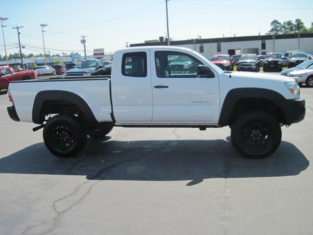 2009 Toyota Tacoma Dodge