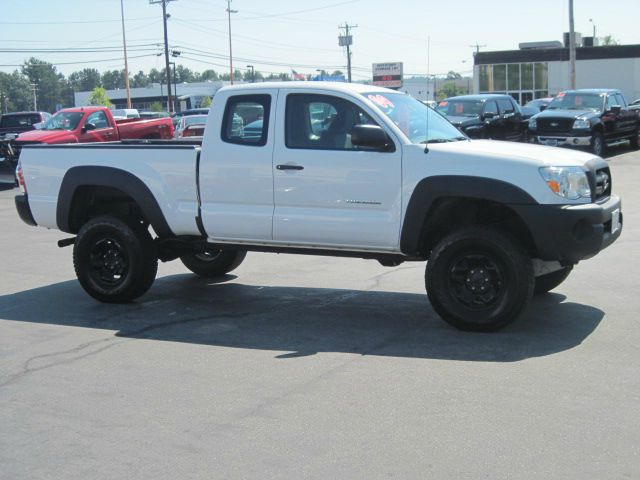 2009 Toyota Tacoma Dodge