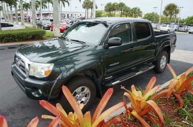 2010 Toyota Tacoma LT 4X4 Crew