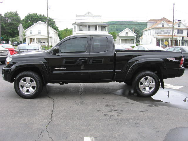 2011 Toyota Tacoma 5.