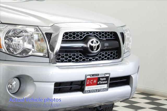 2011 Toyota Tacoma C300 Luxury