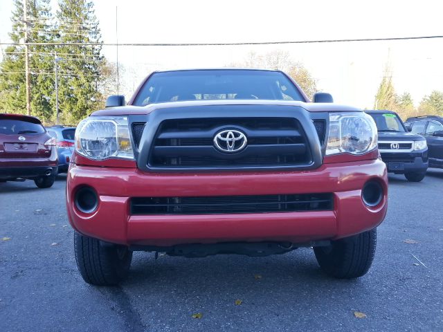 2011 Toyota Tacoma Ext Cab - 4x4 LT At Brookv