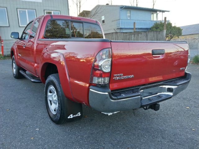 2011 Toyota Tacoma Ext Cab - 4x4 LT At Brookv