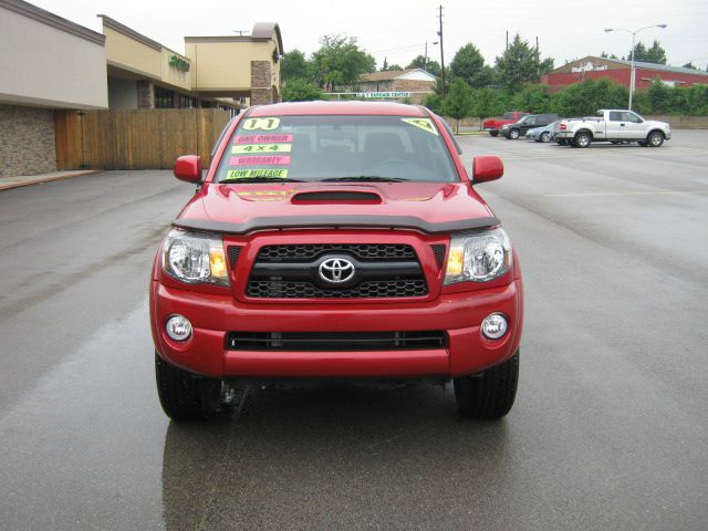 2011 Toyota Tacoma Ext Cab - 4x4 LT At Brookv