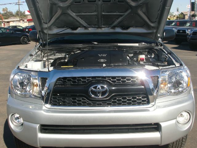 2011 Toyota Tacoma Z28 LOW Miles