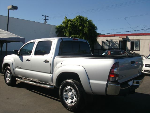 2011 Toyota Tacoma Z28 LOW Miles