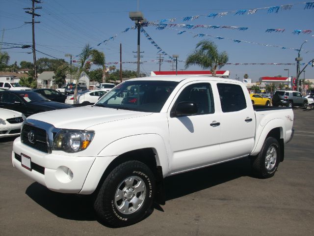 2011 Toyota Tacoma Z28 LOW Miles