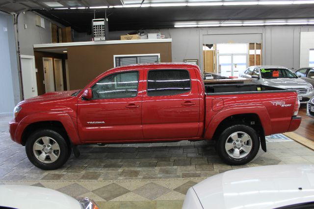 2011 Toyota Tacoma Ext Cab - 4x4 LT At Brookv