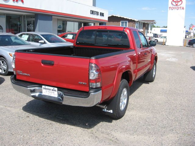 2013 Toyota Tacoma Ext Cab - 4x4 LT At Brookv