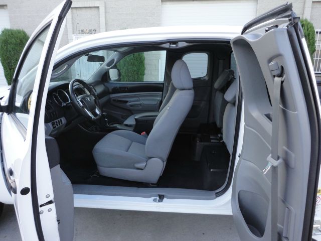 2013 Toyota Tacoma V6 305 HP