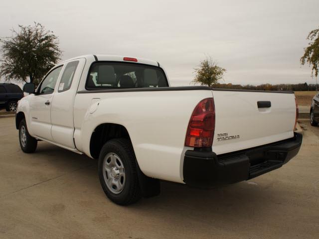 2014 Toyota Tacoma Base