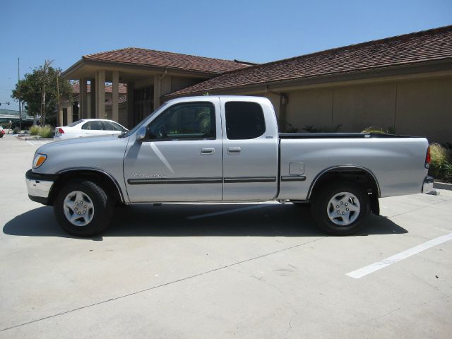 2000 Toyota Tundra Lariat XL