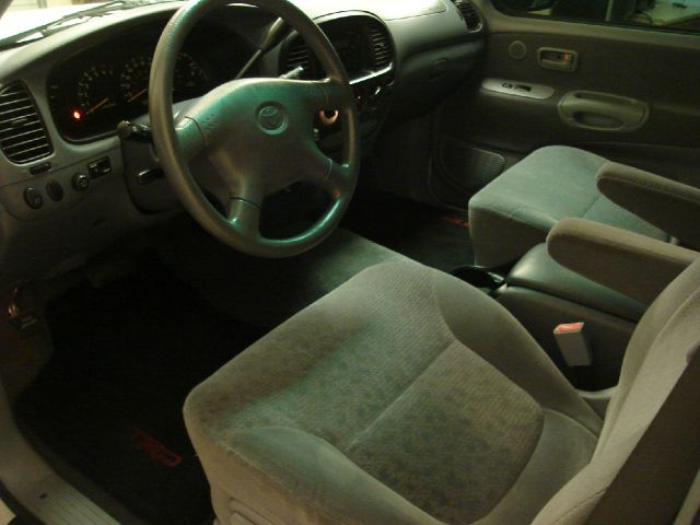 2002 Toyota Tundra LS 15 Passenger