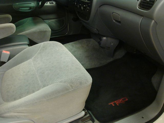 2002 Toyota Tundra LS 15 Passenger