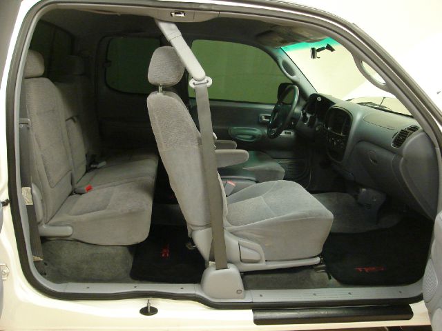 2002 Toyota Tundra LS 15 Passenger