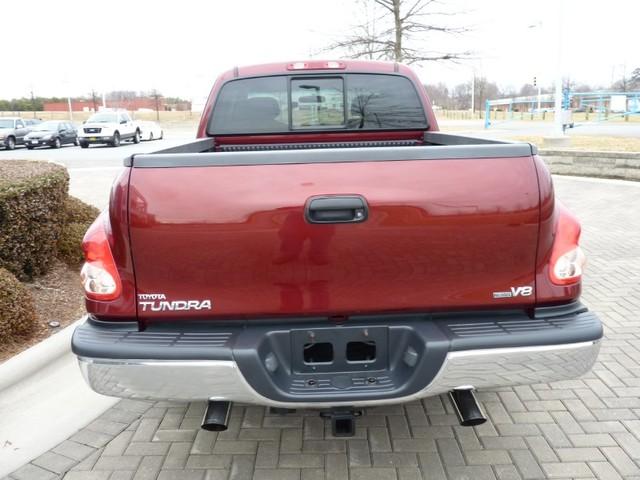 2004 Toyota Tundra TRIO