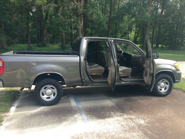 2004 Toyota Tundra TRIO