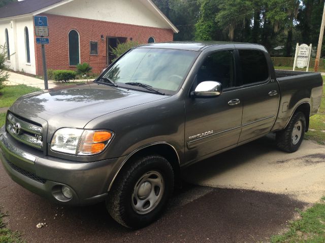 2004 Toyota Tundra TRIO