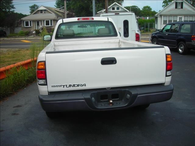 2004 Toyota Tundra Base