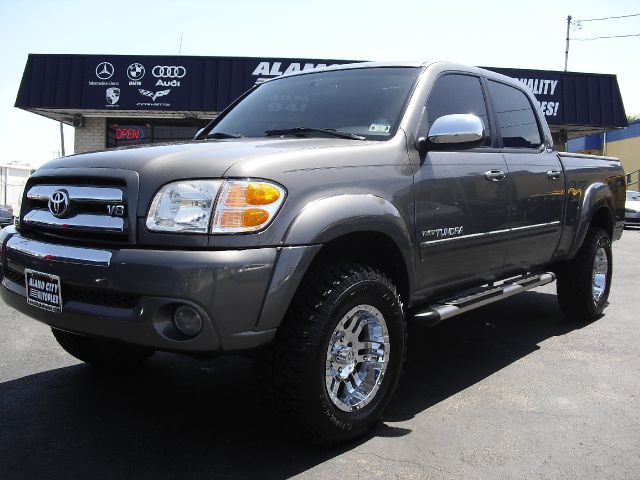 2004 Toyota Tundra TRIO