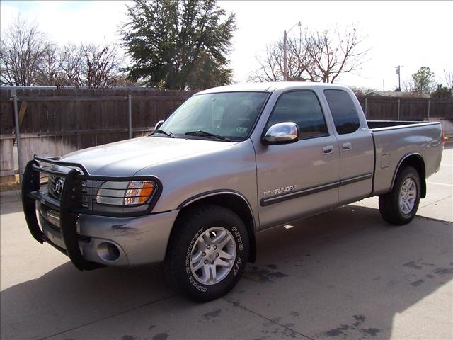 2004 Toyota Tundra TRIO