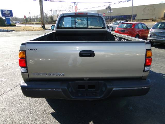 2004 Toyota Tundra Base