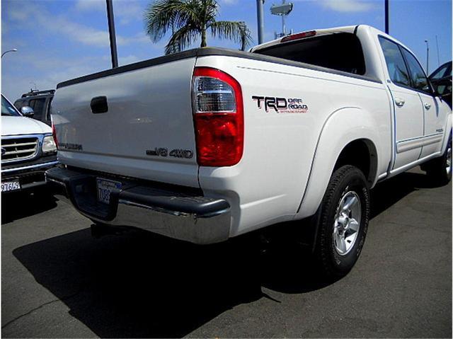 2005 Toyota Tundra 4WD 4dr SUV Luxury