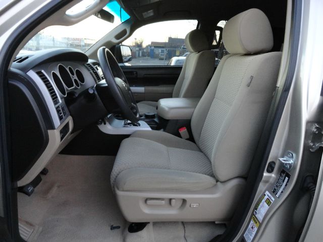 2007 Toyota Tundra Reg. Cab 8-ft. Bed 4WD