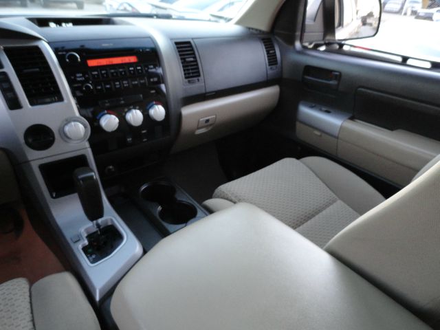 2007 Toyota Tundra Reg. Cab 8-ft. Bed 4WD