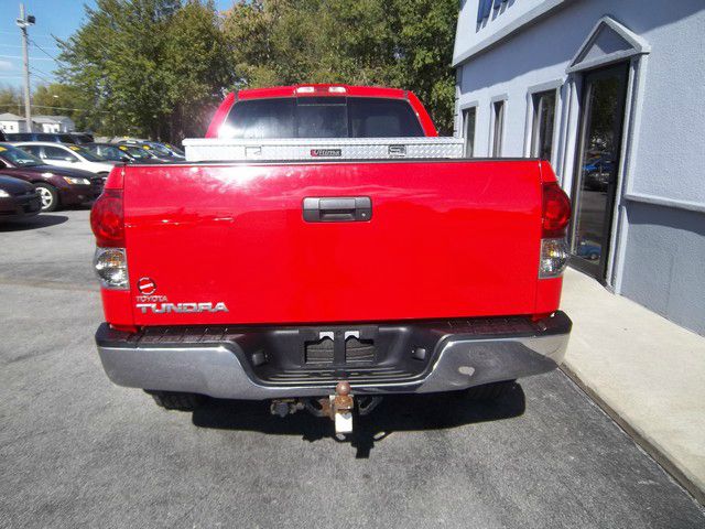 2007 Toyota Tundra Reg. Cab 8-ft. Bed 4WD