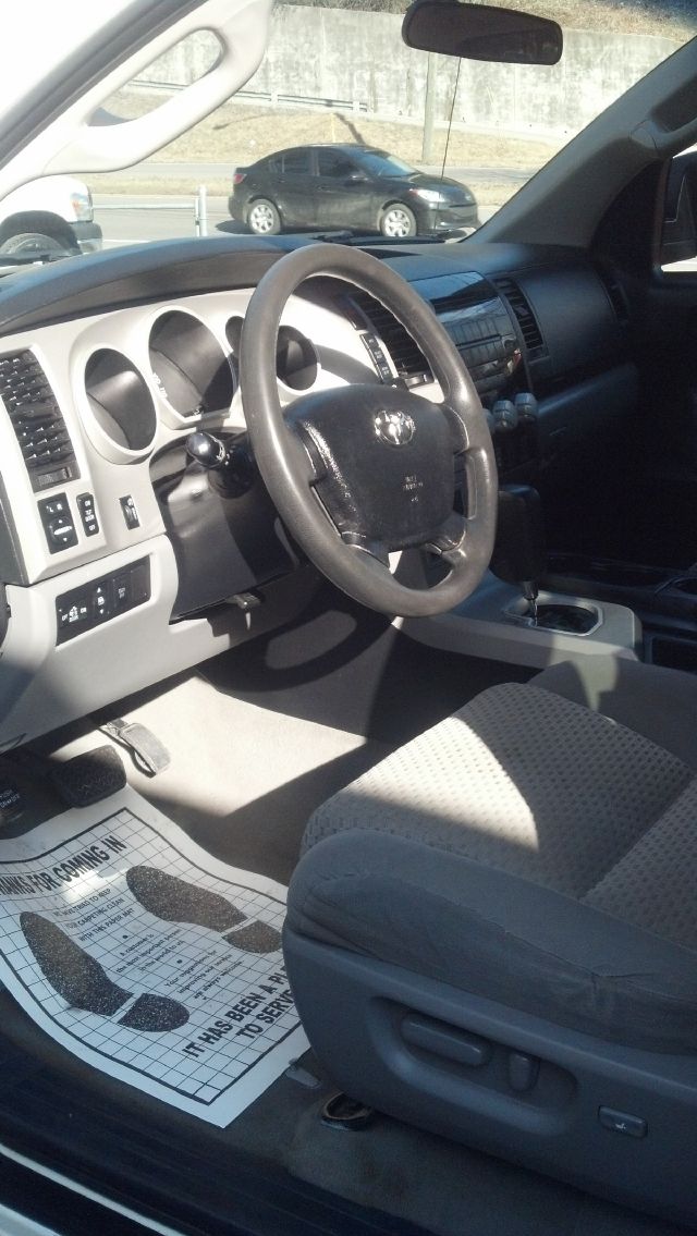 2007 Toyota Tundra 2004 Rtible LXi