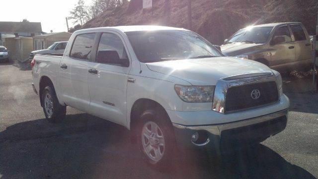 2007 Toyota Tundra 2004 Rtible LXi