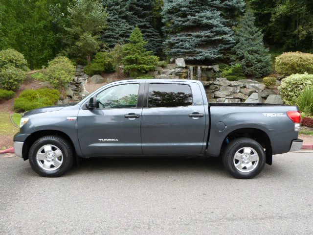 2007 Toyota Tundra 2004 Rtible LXi