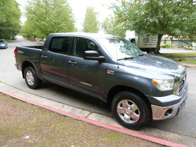 2007 Toyota Tundra 2004 Rtible LXi