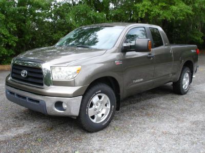 2007 Toyota Tundra 2004 Rtible LXi