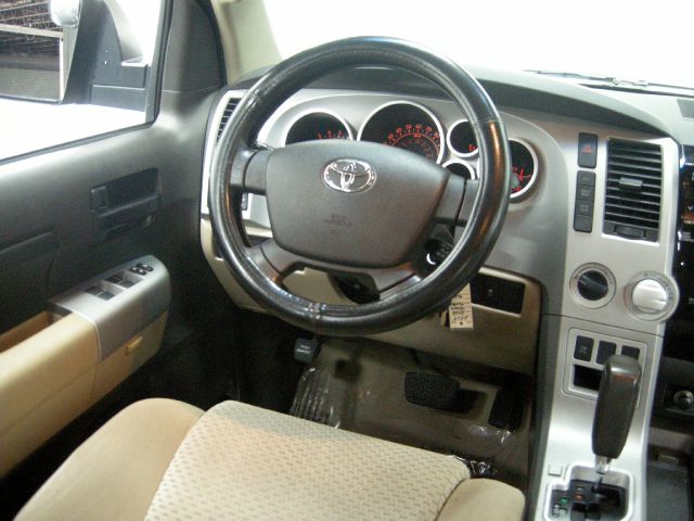 2008 Toyota Tundra V-12