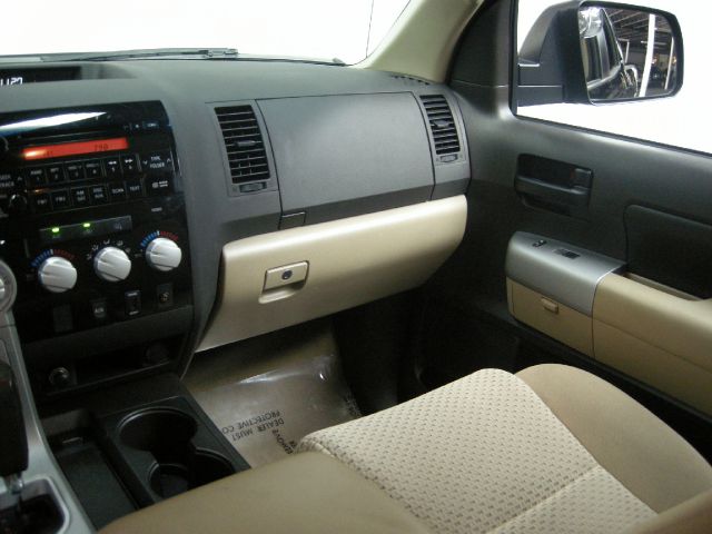 2008 Toyota Tundra V-12